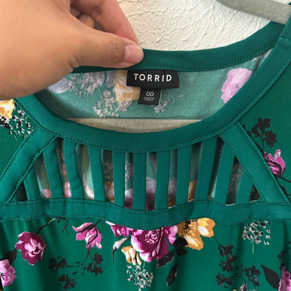 Torrid Floral tank